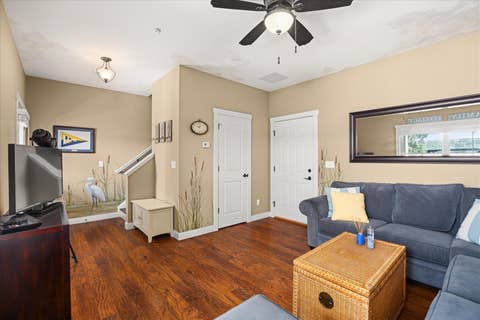 Tiny photo for 13 River Row, Ottawa, IL 61350 (MLS # 12564920)