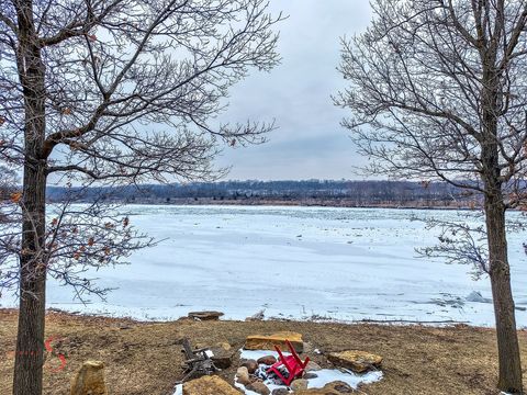 Tiny photo for 13 River Row, Ottawa, IL 61350 (MLS # 12564920)