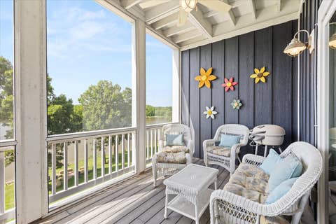 Tiny photo for 13 River Row, Ottawa, IL 61350 (MLS # 12564920)