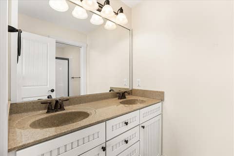 Tiny photo for 13 River Row, Ottawa, IL 61350 (MLS # 12564920)