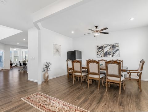 Tiny photo for 2552 Weatherbee Lane, Naperville, IL 60563 (MLS # 12588090)