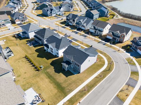 Tiny photo for 2552 Weatherbee Lane, Naperville, IL 60563 (MLS # 12588090)