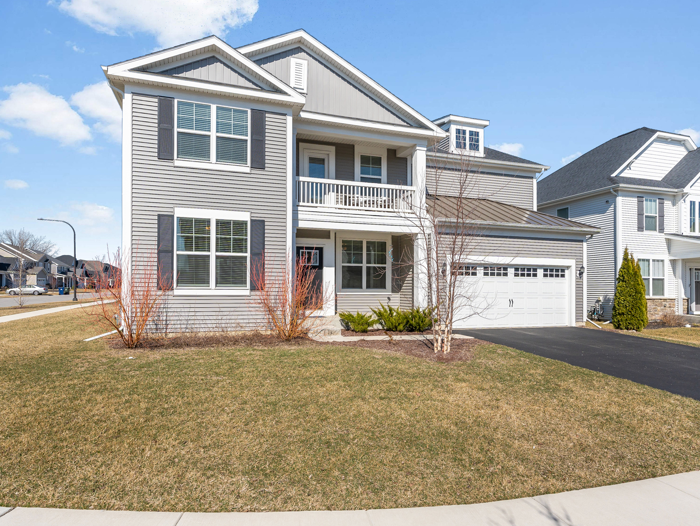 2552 Weatherbee Lane