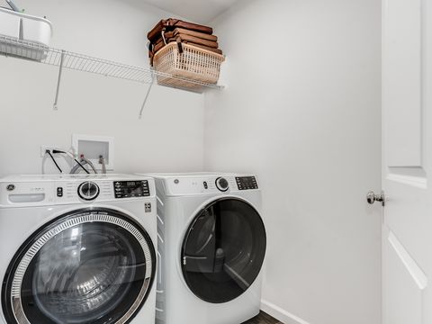 Tiny photo for 2552 Weatherbee Lane, Naperville, IL 60563 (MLS # 12588090)