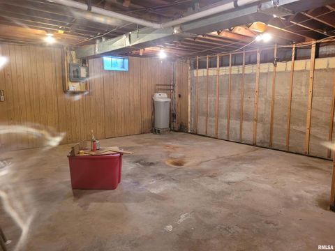 Tiny photo for 3 Lynn Rose Heights Street, Mt Sterling, IL 62353 (MLS # QC4256411)