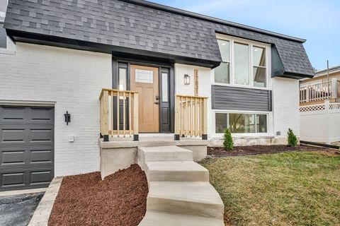 Tiny photo for 17831 Arlington Drive, Country Club Hills, IL 60478 (MLS # 12600548)