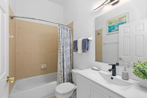 Tiny photo for 244 Lineas Lane #244, Geneva, IL 60134 (MLS # 12500149)
