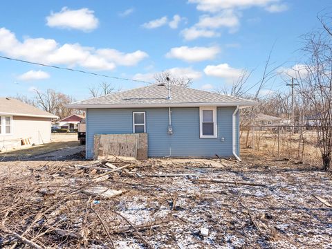 A home in Dixmoor