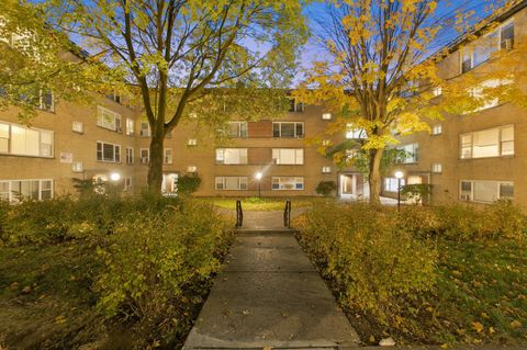 Photo of 6144 N Damen Avenue #GG, Chicago, IL 60659 (MLS # 12514279)