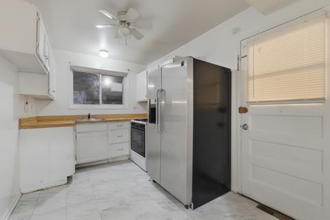 Tiny photo for 6144 N Damen Avenue #GG, Chicago, IL 60659 (MLS # 12514279)