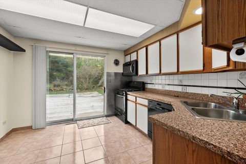 Tiny photo for 318 Sunset Trail, New Lenox, IL 60451 (MLS # 12520196)