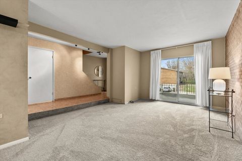 Tiny photo for 318 Sunset Trail, New Lenox, IL 60451 (MLS # 12520196)