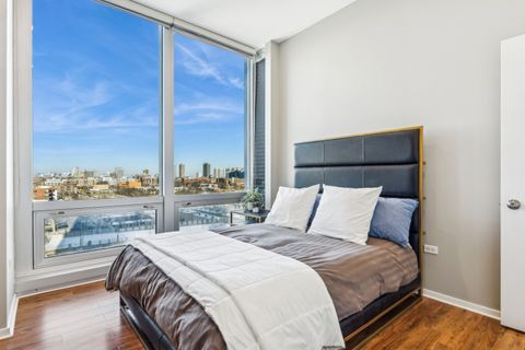 Tiny photo for 500 W SUPERIOR Street #802, Chicago, IL 60654 (MLS # 12558161)