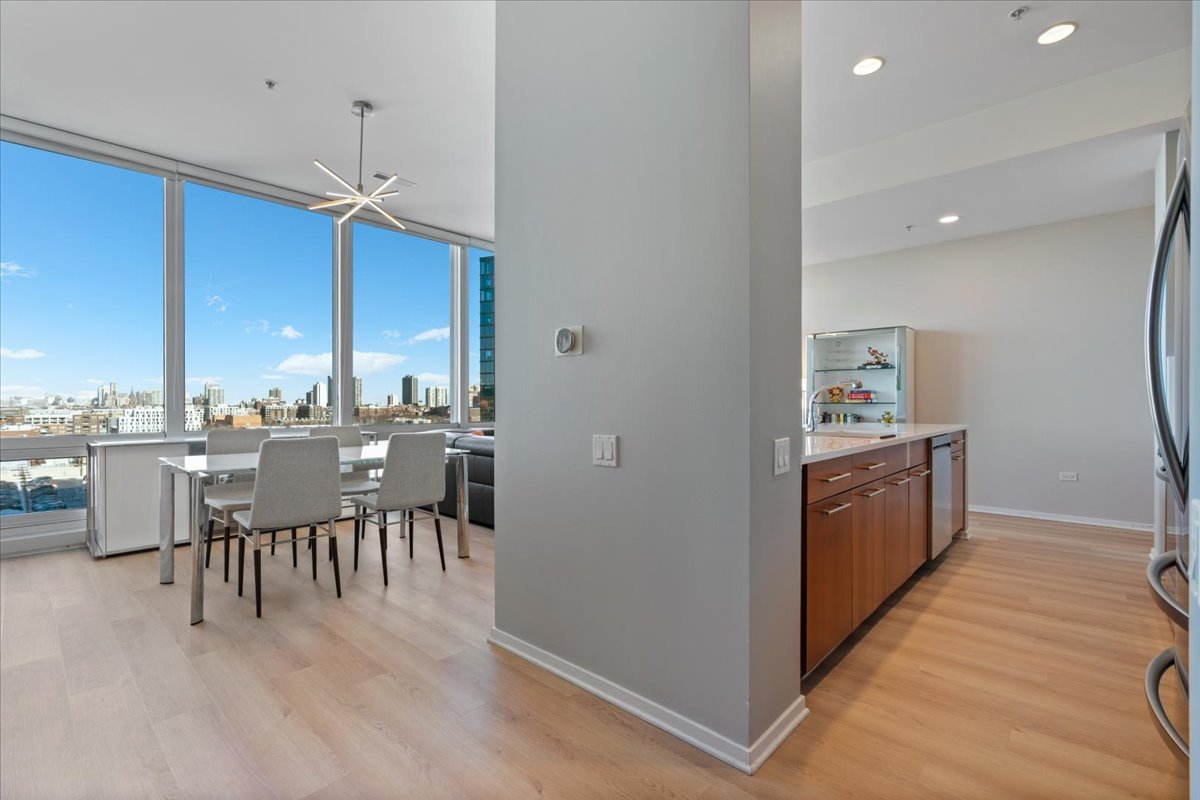 500 W SUPERIOR Street 802