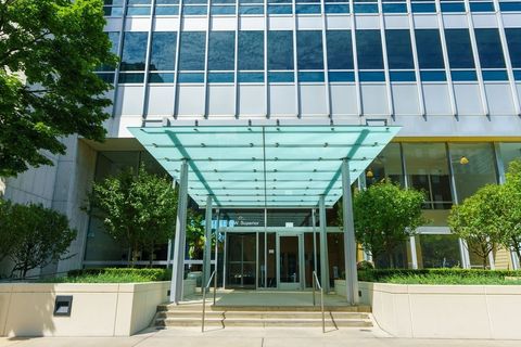 Tiny photo for 500 W SUPERIOR Street #802, Chicago, IL 60654 (MLS # 12558161)