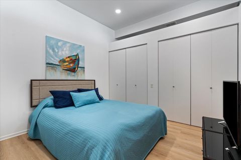 Tiny photo for 500 W SUPERIOR Street #802, Chicago, IL 60654 (MLS # 12558161)