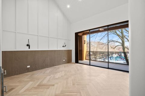 Tiny photo for 3754 N Claremont Avenue, Chicago, IL 60618 (MLS # 12534600)