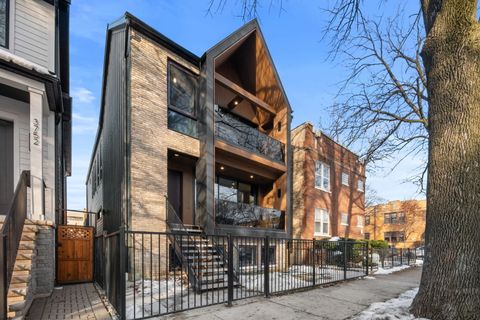 Tiny photo for 3754 N Claremont Avenue, Chicago, IL 60618 (MLS # 12534600)