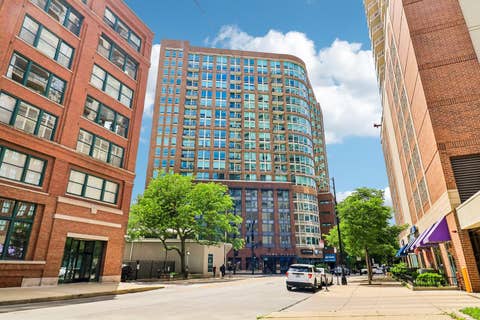 Photo of 600 N KINGSBURY Street #1005, Chicago, IL 60610 (MLS # 12659812)