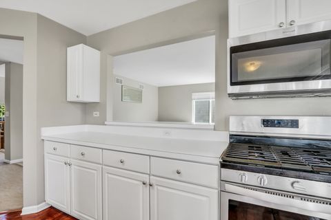 Tiny photo for 1270 Chesterfield Lane, Grayslake, IL 60030 (MLS # 12471307)