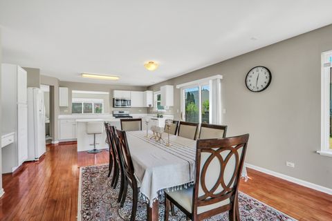 Tiny photo for 1270 Chesterfield Lane, Grayslake, IL 60030 (MLS # 12471307)