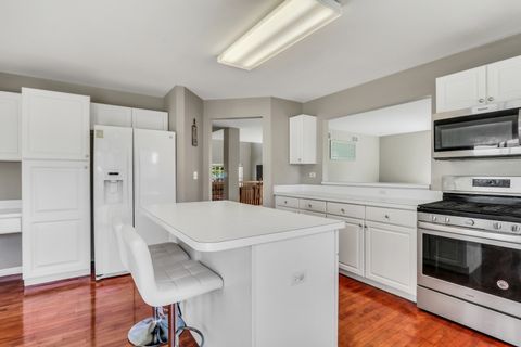 Tiny photo for 1270 Chesterfield Lane, Grayslake, IL 60030 (MLS # 12471307)