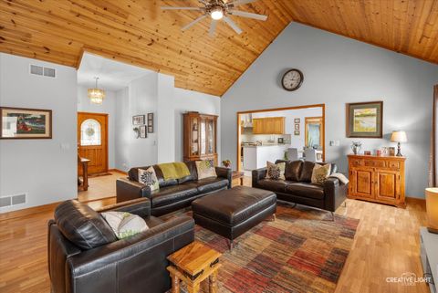 Tiny photo for 1024 Independence Boulevard, Yorkville, IL 60560 (MLS # 12558514)