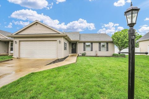 Photo of 707 Chickory Drive, Champaign, IL 61822 (MLS # 12643092)