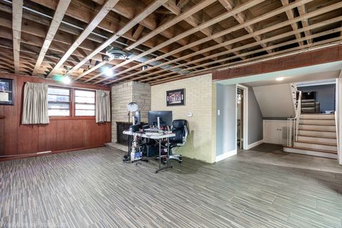 Tiny photo for 6400 N KNOX Avenue, Lincolnwood, IL 60712 (MLS # 12490387)
