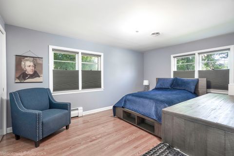 Tiny photo for 6400 N KNOX Avenue, Lincolnwood, IL 60712 (MLS # 12490387)