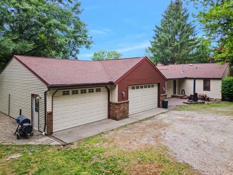 7308 W Lancaster Road Peoria IL 61607