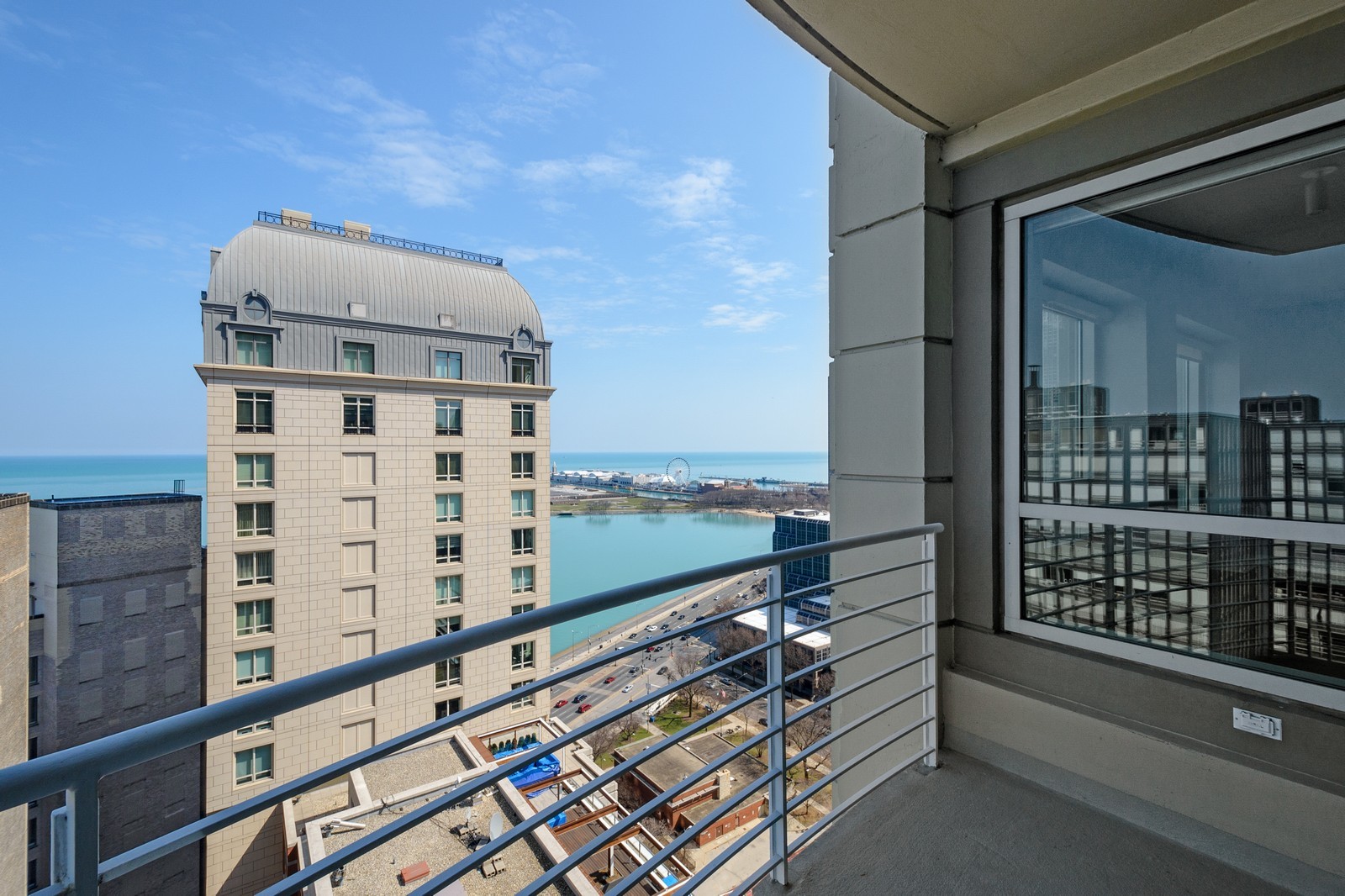 250 E Pearson Street 2606