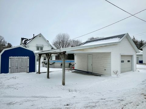 A home in Chadwick