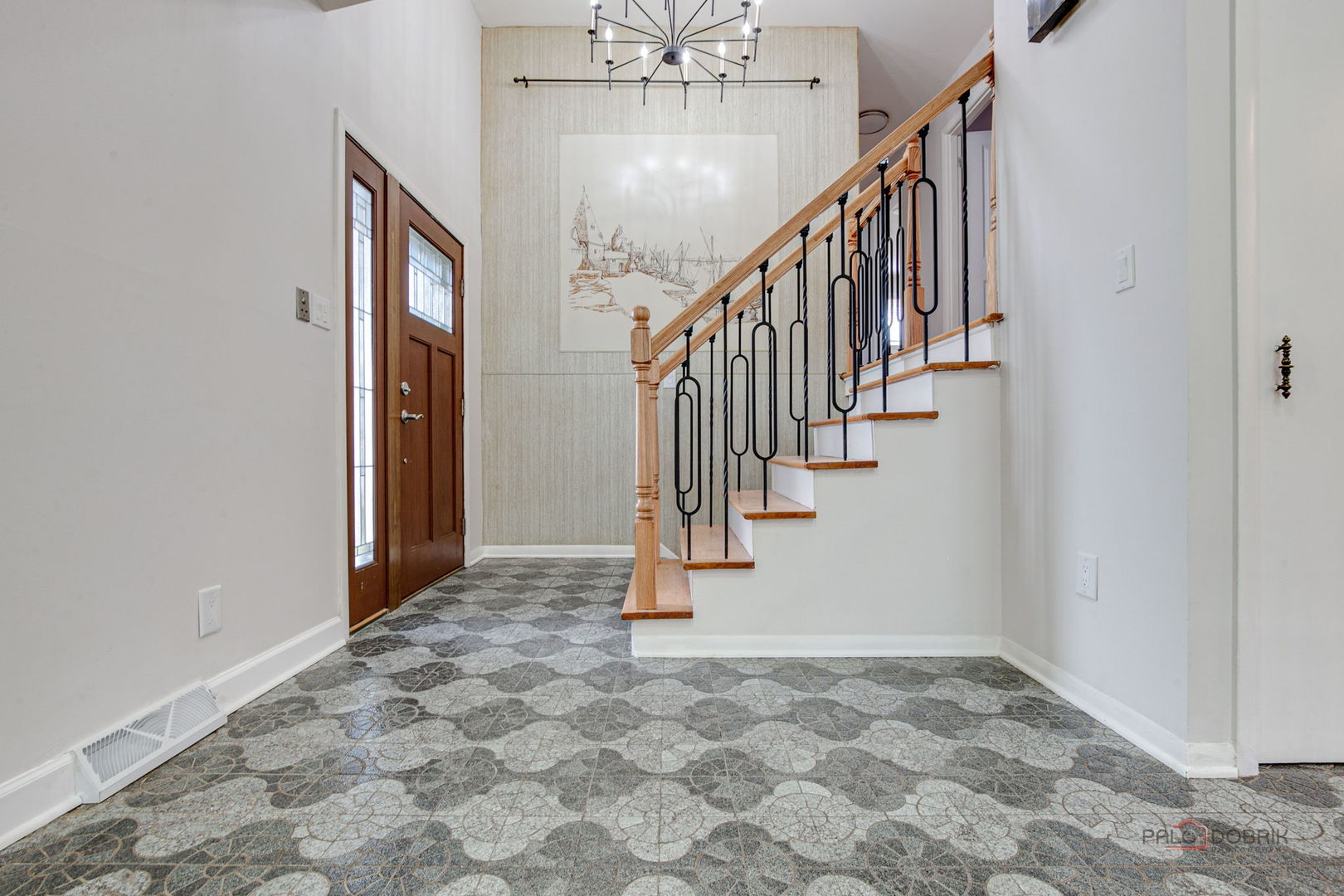 5251 Greenleaf Street