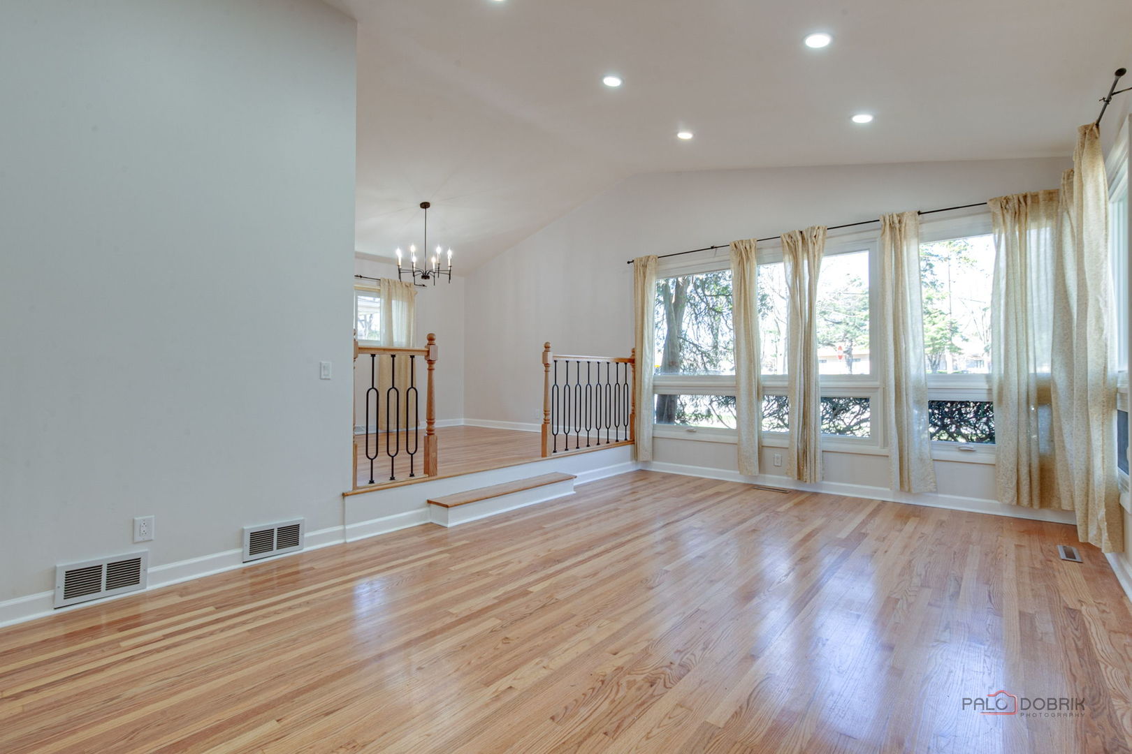 5251 Greenleaf Street