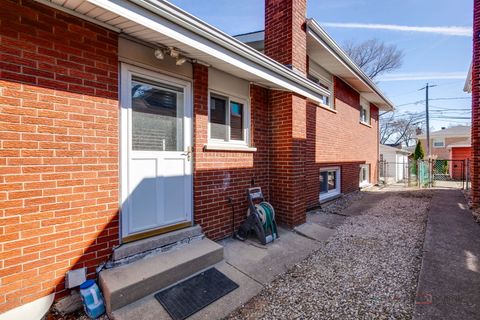 Tiny photo for 5251 Greenleaf Street, Skokie, IL 60077 (MLS # 12600894)