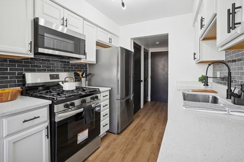 Tiny photo for 1910 N Alpine Drive, Glendale Heights, IL 60139 (MLS # 12535202)