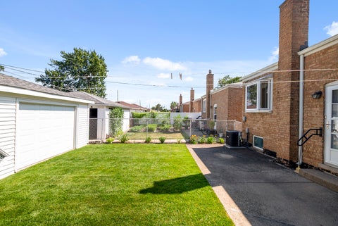 Tiny photo for 7707 Merrimac Avenue, Burbank, IL 60459 (MLS # 12714120)