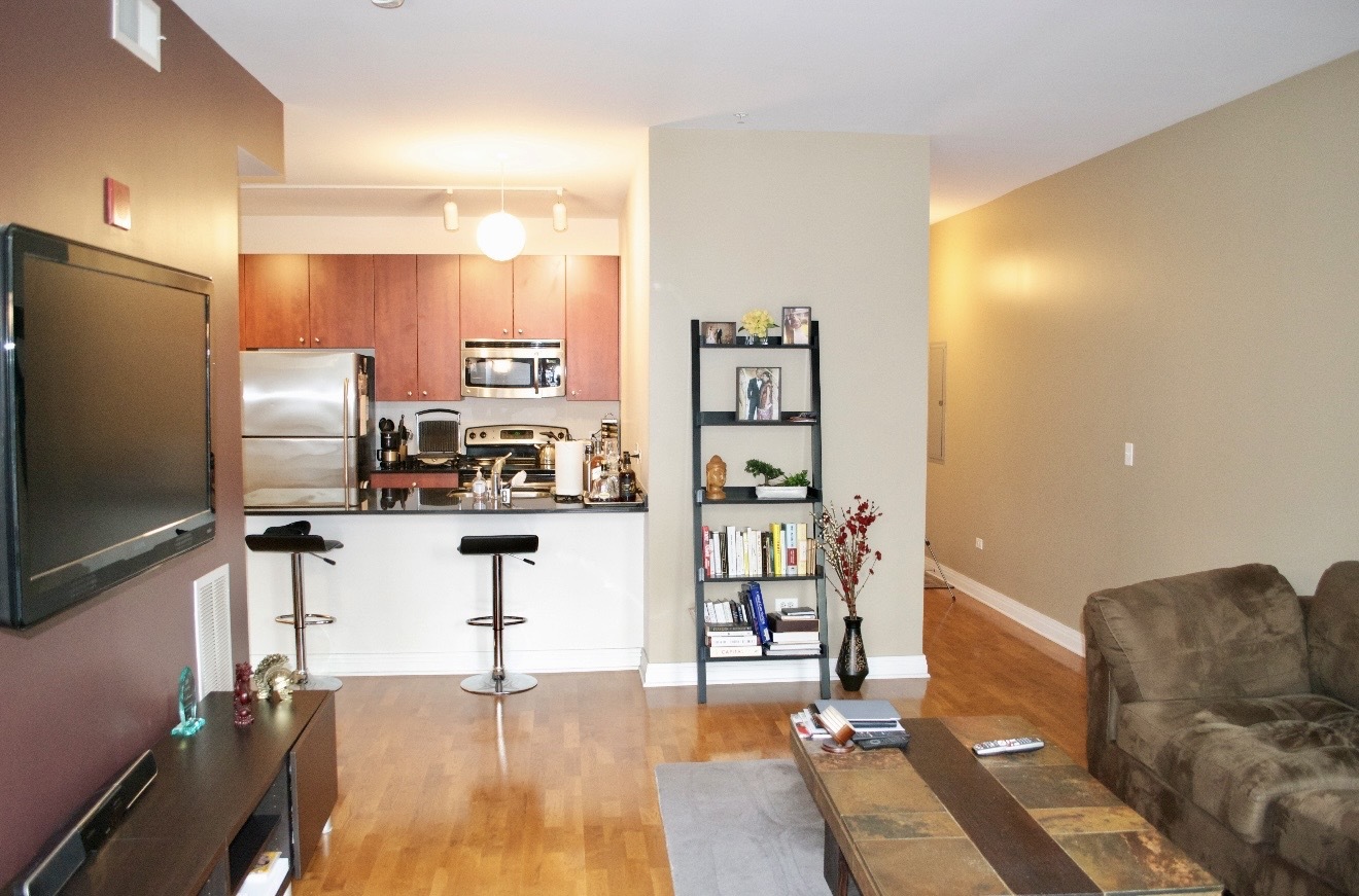 565 W Quincy Street 1201