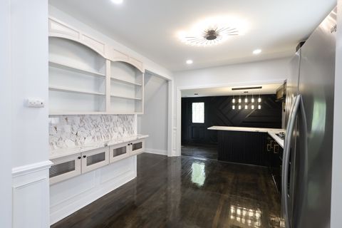 Tiny photo for 15239 Vincennes Road, Phoenix, IL 60426 (MLS # 12503803)