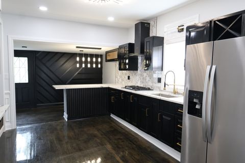 Tiny photo for 15239 Vincennes Road, Phoenix, IL 60426 (MLS # 12503803)