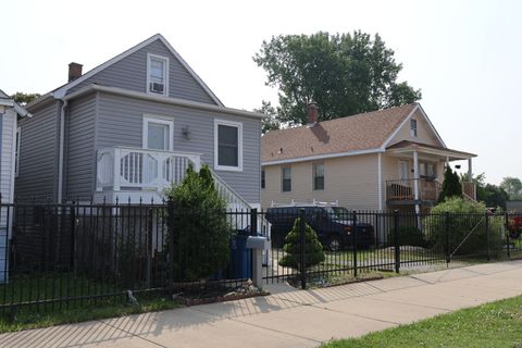 Tiny photo for 15239 Vincennes Road, Phoenix, IL 60426 (MLS # 12503803)