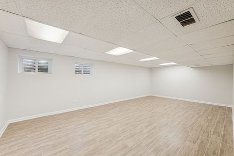 Tiny photo for 3018 Indianwood Road, Wilmette, IL 60091 (MLS # 12550423)