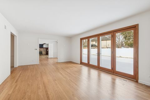 Tiny photo for 3018 Indianwood Road, Wilmette, IL 60091 (MLS # 12550423)