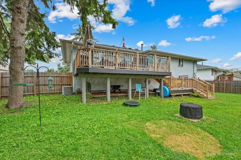 Tiny photo for 813 Krause Avenue, Streamwood, IL 60107 (MLS # 12722082)