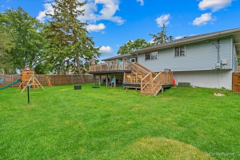 Tiny photo for 813 Krause Avenue, Streamwood, IL 60107 (MLS # 12722082)