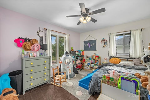 Tiny photo for 813 Krause Avenue, Streamwood, IL 60107 (MLS # 12722082)