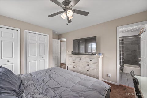 Tiny photo for 813 Krause Avenue, Streamwood, IL 60107 (MLS # 12722082)