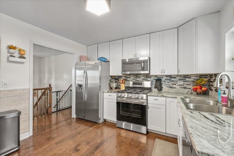 Tiny photo for 813 Krause Avenue, Streamwood, IL 60107 (MLS # 12722082)