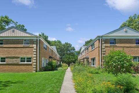 Tiny photo for 324 Asbury Avenue, Evanston, IL 60202 (MLS # 12687290)
